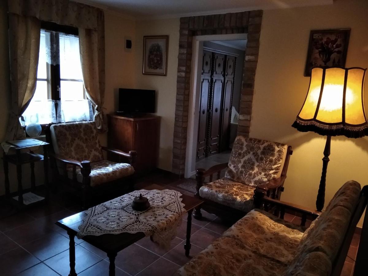 Moezsi Apartman Tolna Экстерьер фото