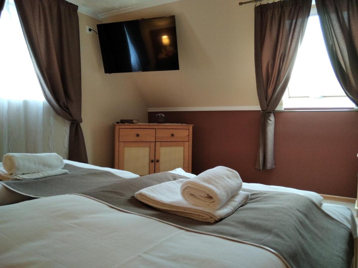 Moezsi Apartman Tolna Экстерьер фото